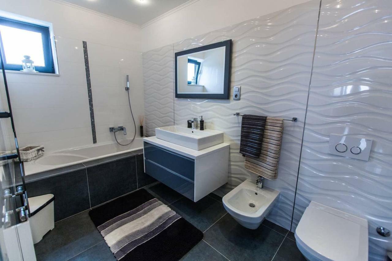 Villa Rina - Luxury Holiday Home تْسْغيكفانِتْسا المظهر الخارجي الصورة