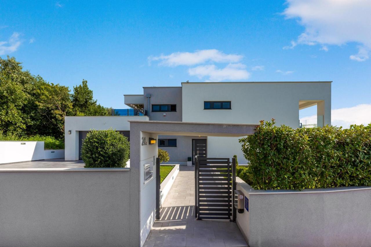 Villa Rina - Luxury Holiday Home تْسْغيكفانِتْسا المظهر الخارجي الصورة
